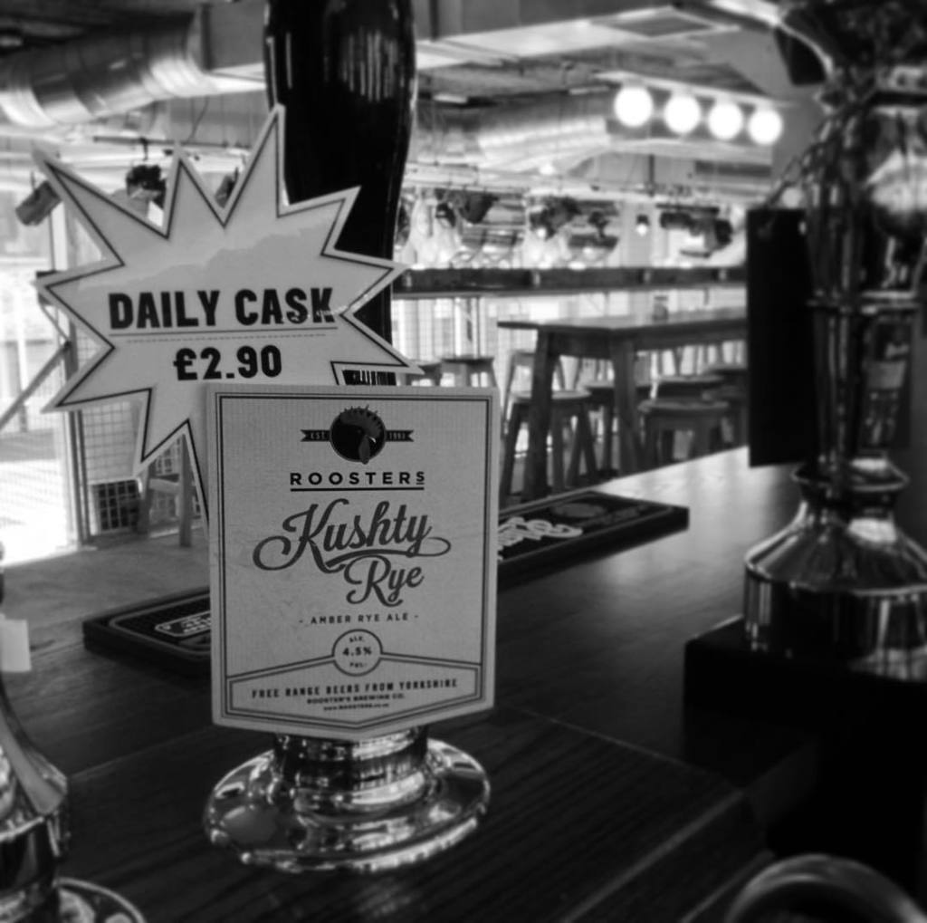 DraftHouseOS's tweet photo. All new Draft House, same old kushty deals @roostersbrewco #realale #caskoftheday https://t.co/mzvmu35xxm https://t.co/tPTNdXRYag
