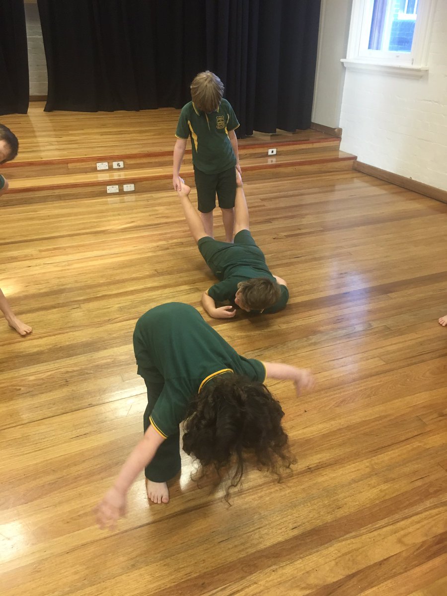 Sport_CPS's tweet image. Sadness depicted through body shape #differentlevels @MungBeansCPS