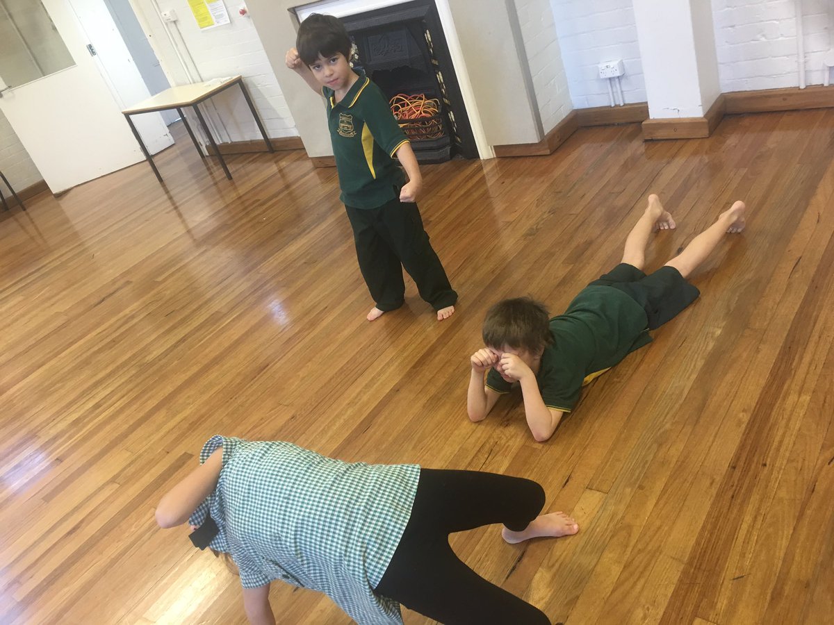 Sport_CPS's tweet image. Sadness depicted through body shape #differentlevels @MungBeansCPS