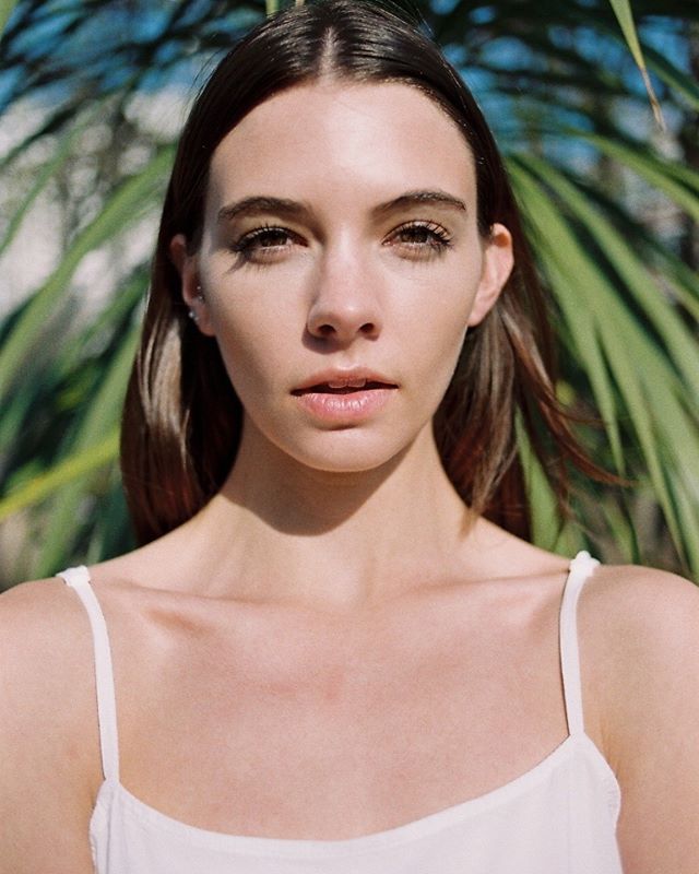 Morning beauty 🌞 EC1R shot by <a href="/Annagallifent/">Annagallifent</a> with Annelise  @LenisModels bit.ly/1TkleoQ #NoctisMagazine