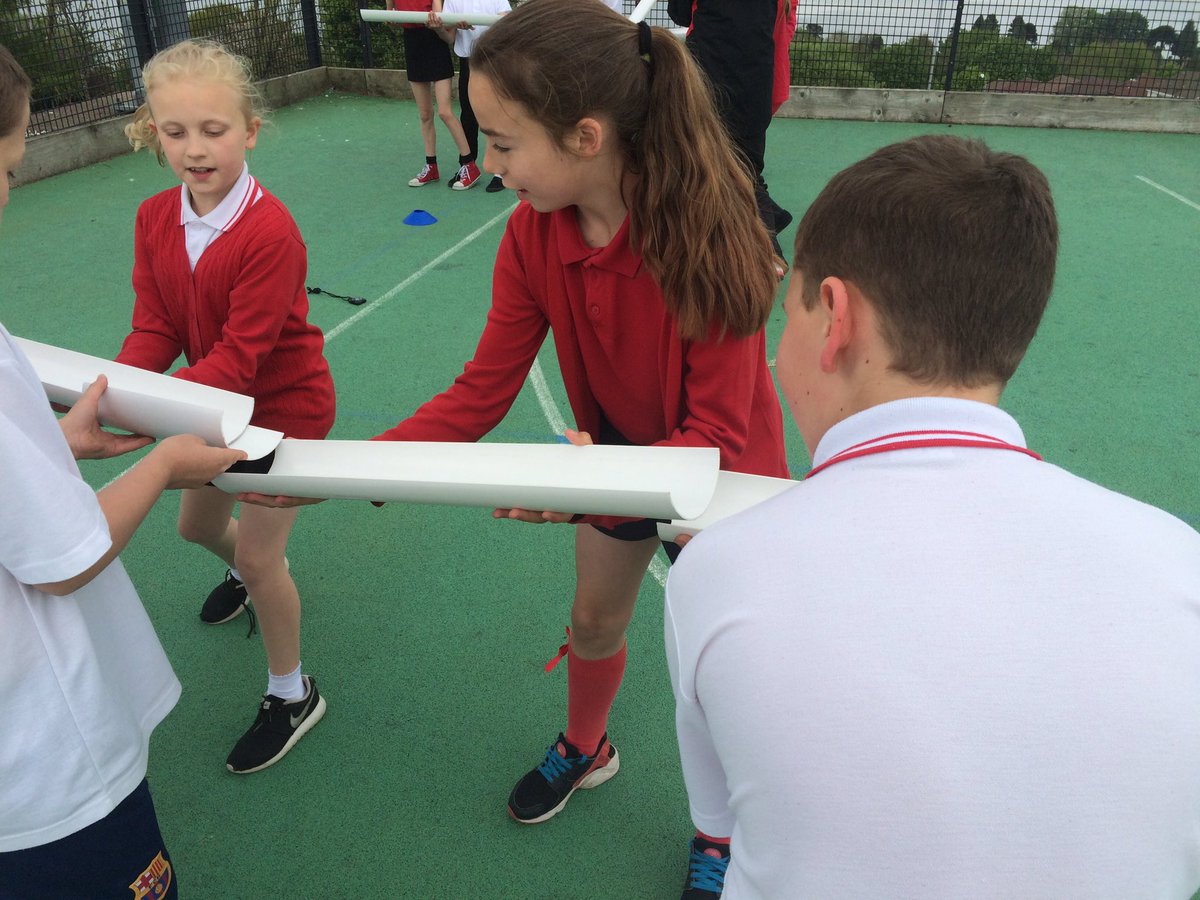 newarkp6a's tweet photo. Team building PE activities with @MissHoldenP6 and #activeschools https://t.co/WvuftesCt2
