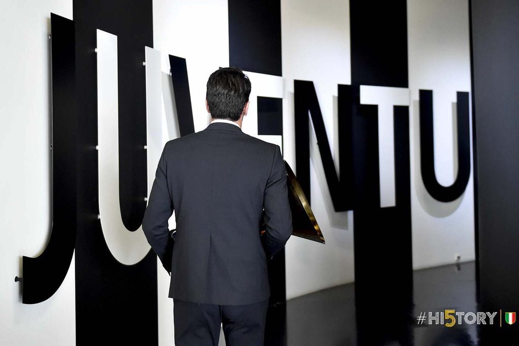 GodLoki87's tweet image. ¿Qué pasa en el #JMuseum? Por ahora solo les decimos que hoy hubo un encuentro que ya es historia. Es más,#Hi5tory..