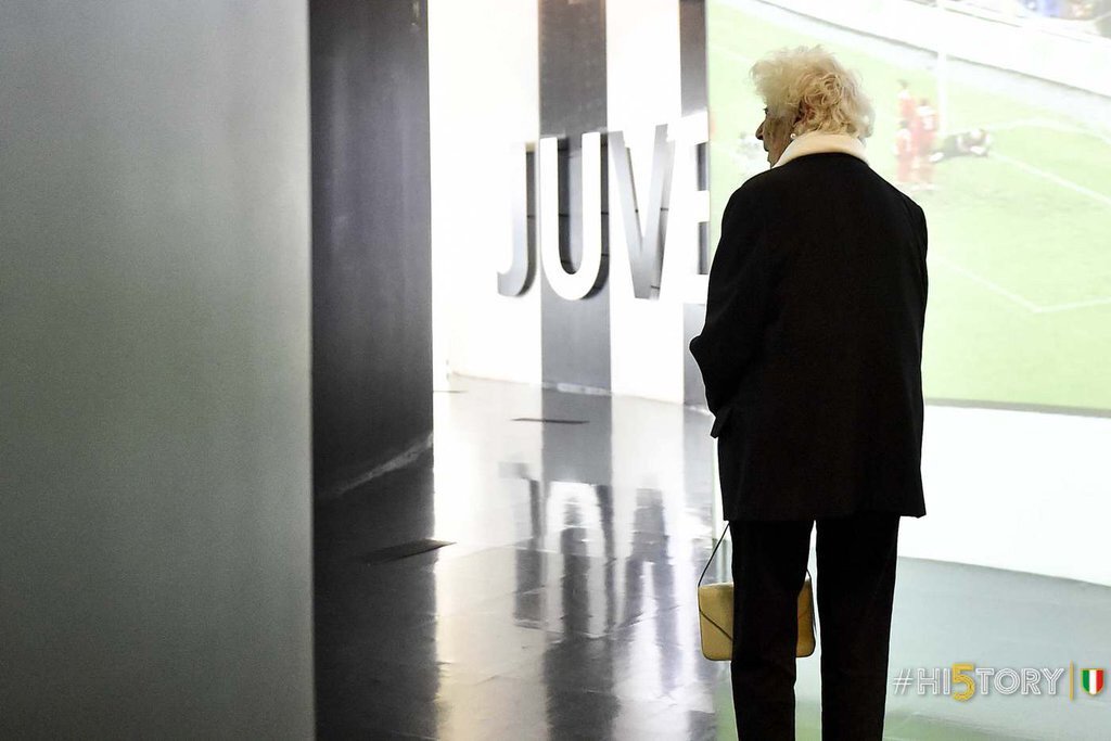 GodLoki87's tweet image. ¿Qué pasa en el #JMuseum? Por ahora solo les decimos que hoy hubo un encuentro que ya es historia. Es más,#Hi5tory..