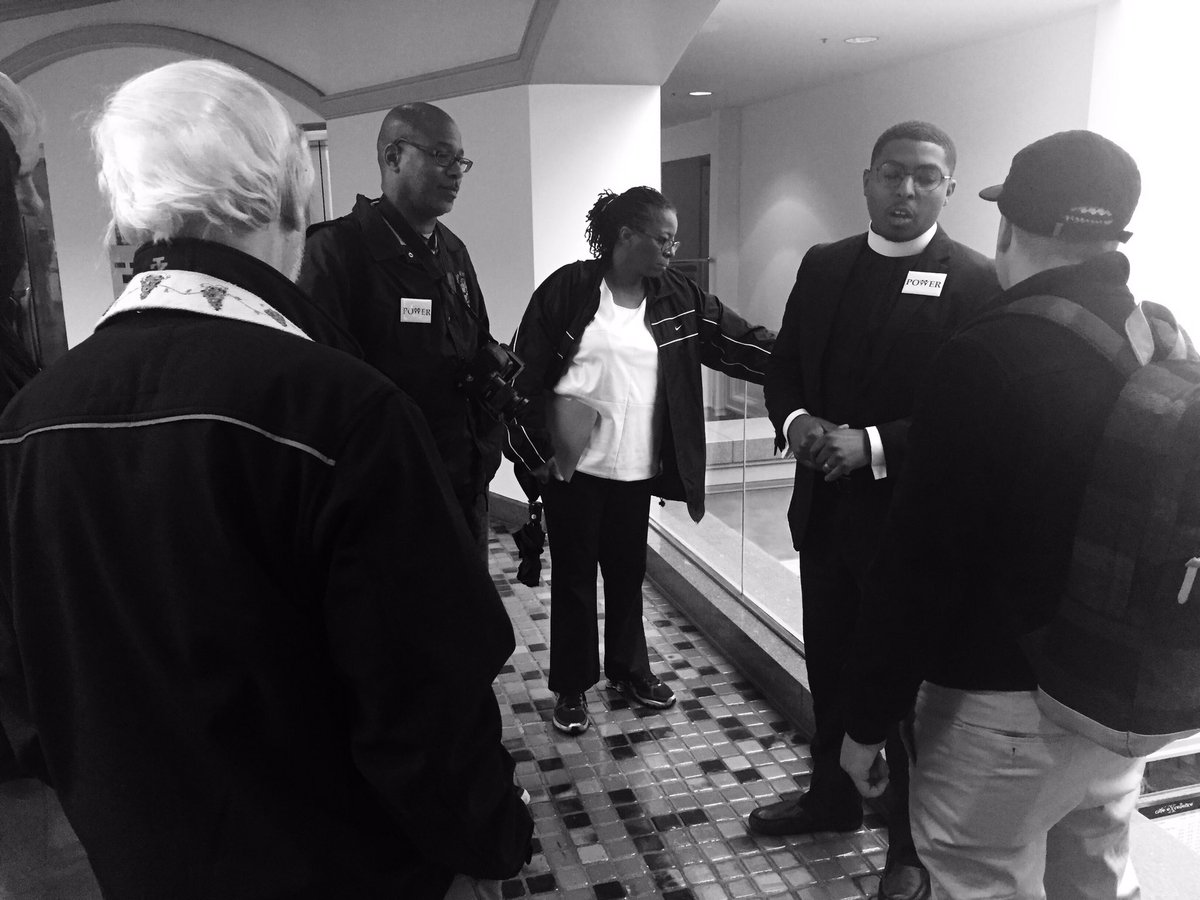 powerinterfaith's tweet photo. Preparing to hold people's court in the middle of the capitol's cafeteria #TabernacleTuesdays #MoralTakeover https://t.co/WjNiUaiRuV
