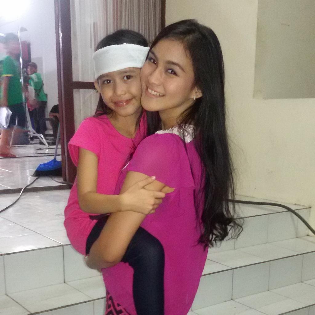 aqu_pda's tweet photo. Jangan lupa ya saksikan terus #superdede2 setiap hari 1/2 5 sore hanya di mnctv @MNC_Pictures @mncofficial https://t.co/1VI37IhRKT