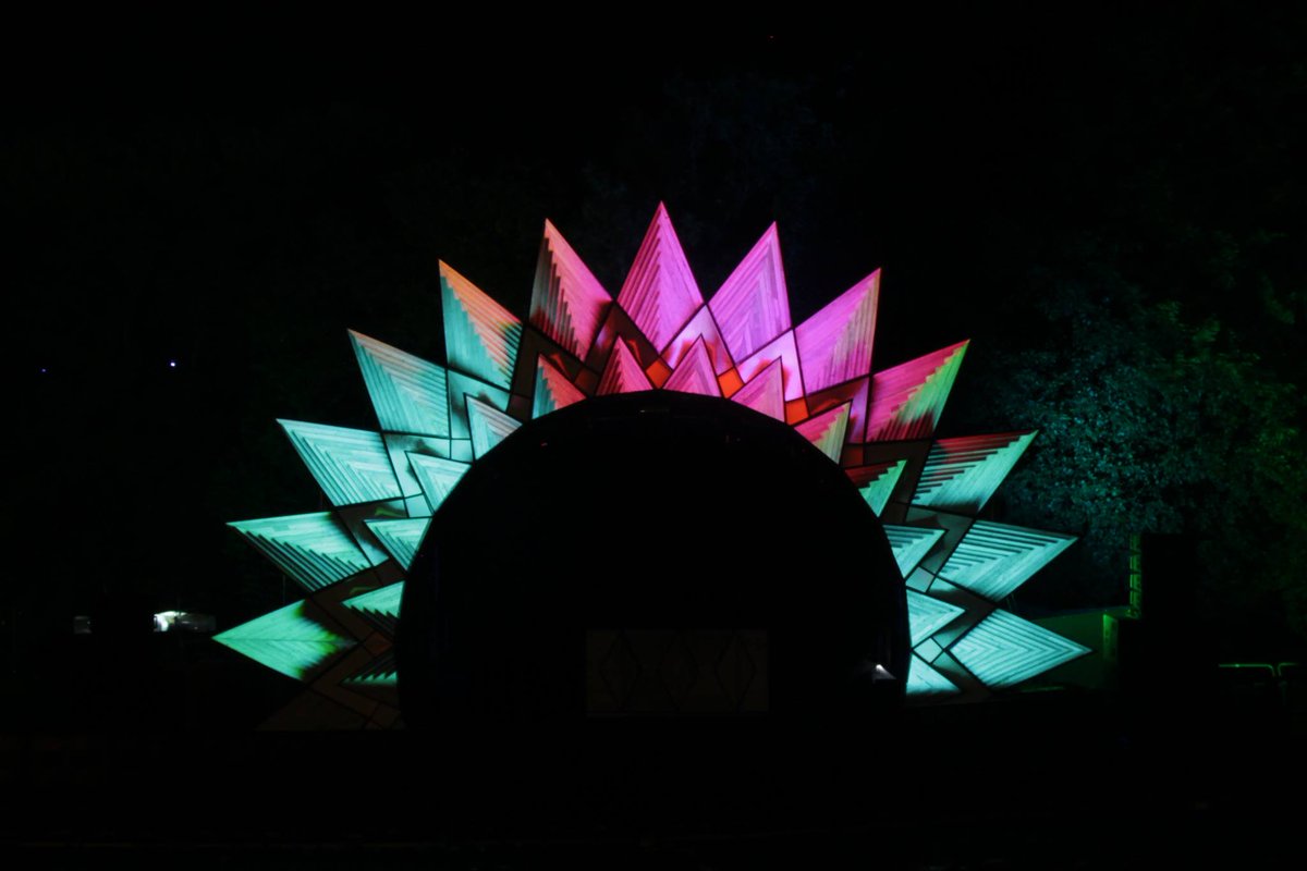 TonntaMusic's tweet image. Beautiful work from @Slipdraft! Tickets going fast for June 4. Get yours here smockalley.com/insight-series/ #MusicInSight