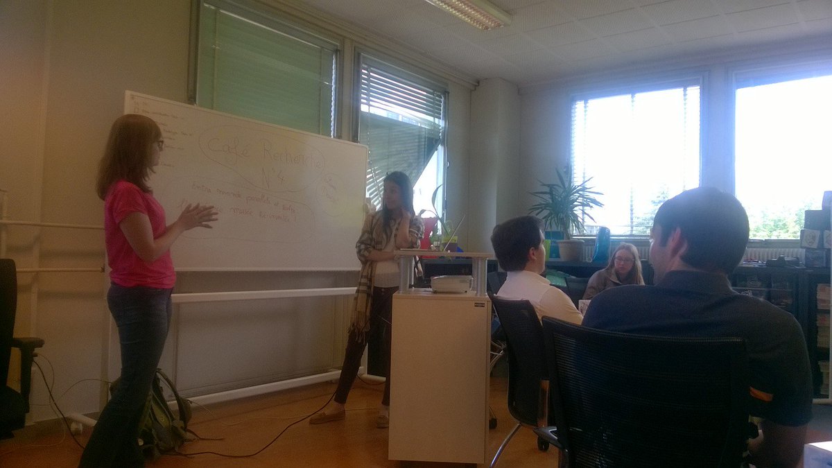 Gem_In_Game's tweet photo. On parle d'ARG (Alternate Reality Games) dans les salles de classes au Café Recherche #seriousgame #PLAYGROUND https://t.co/ZaqmJzmE8p