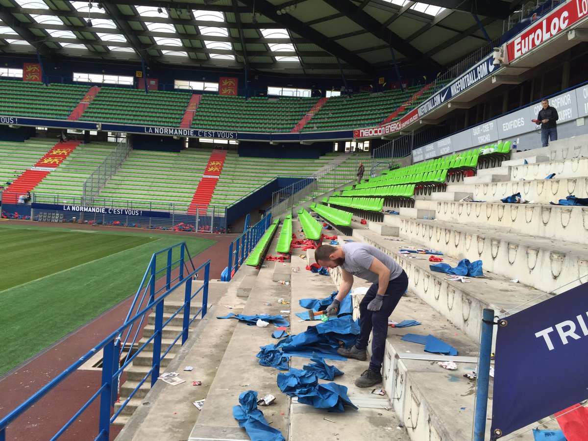 Le stade Michel d'Ornano - Page 6 CiqNOHPWgAAJJ61