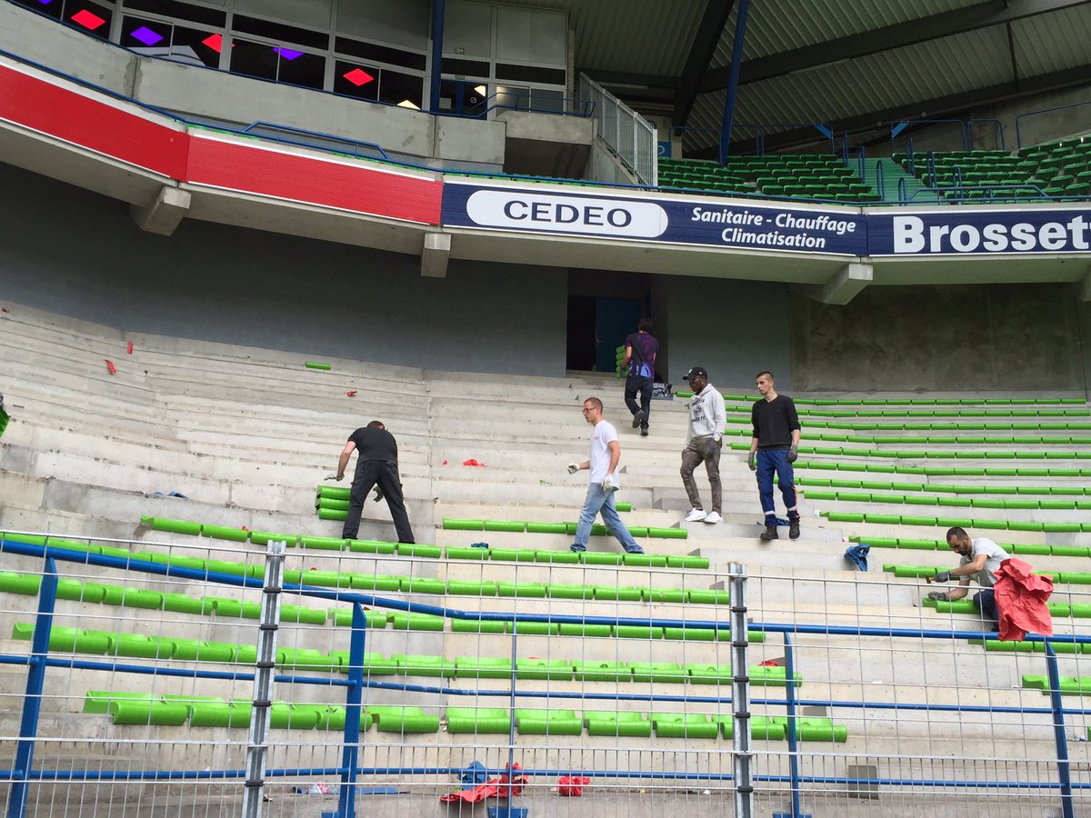Le stade Michel d'Ornano - Page 6 CiqNOMBWkAEZvDc