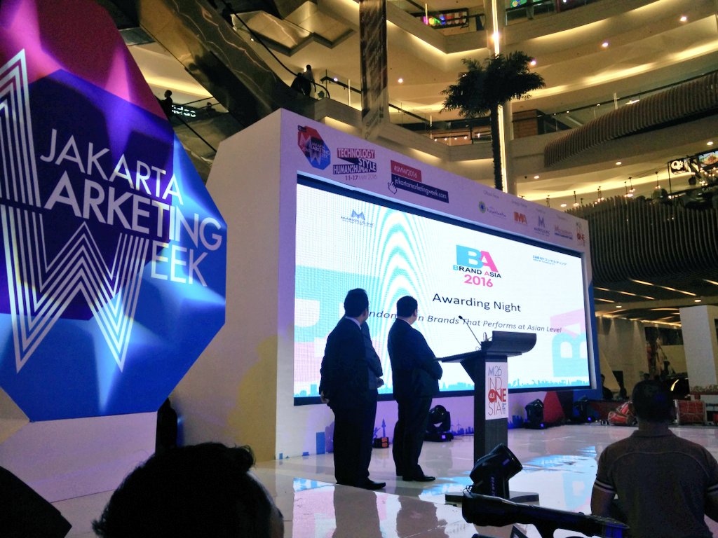 Saat ini <a href="/JktMarketing/">JakartaMarketingWeek</a> Week 2016 memasuki acara penutupan dan awarding night untuk Top 5 Brand, stay tuned!