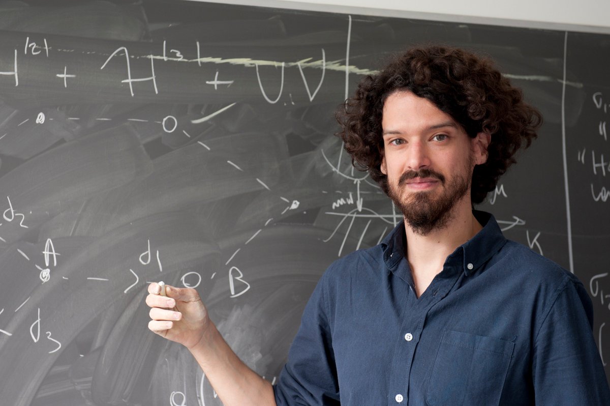 UZH_Science's tweet image. Welcome at the Faculty of Science: #Newprofessor Marcello Porta, Mathematical Physics : mnf.uzh.ch/news/detailans…