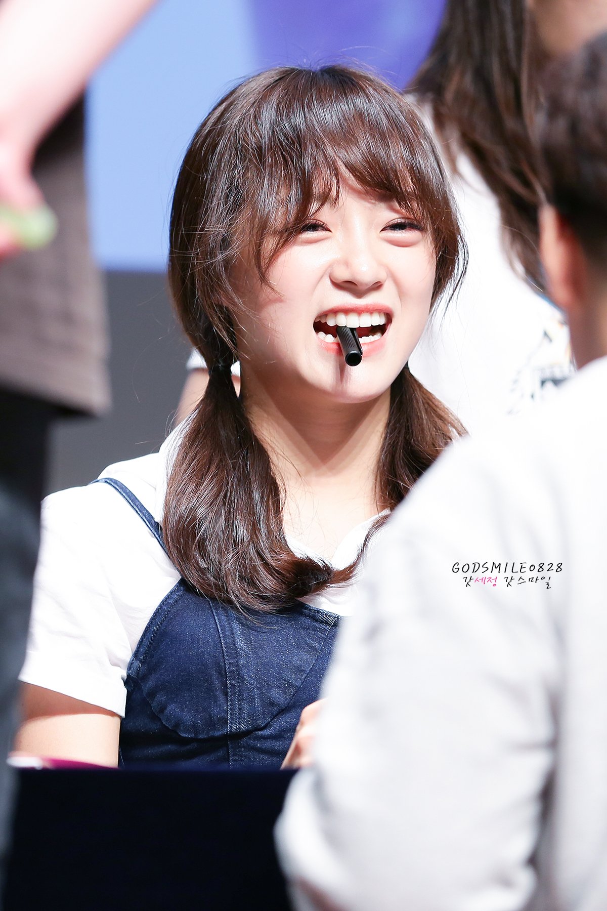 CiqXfB4VEAA2GKx.jpg:large