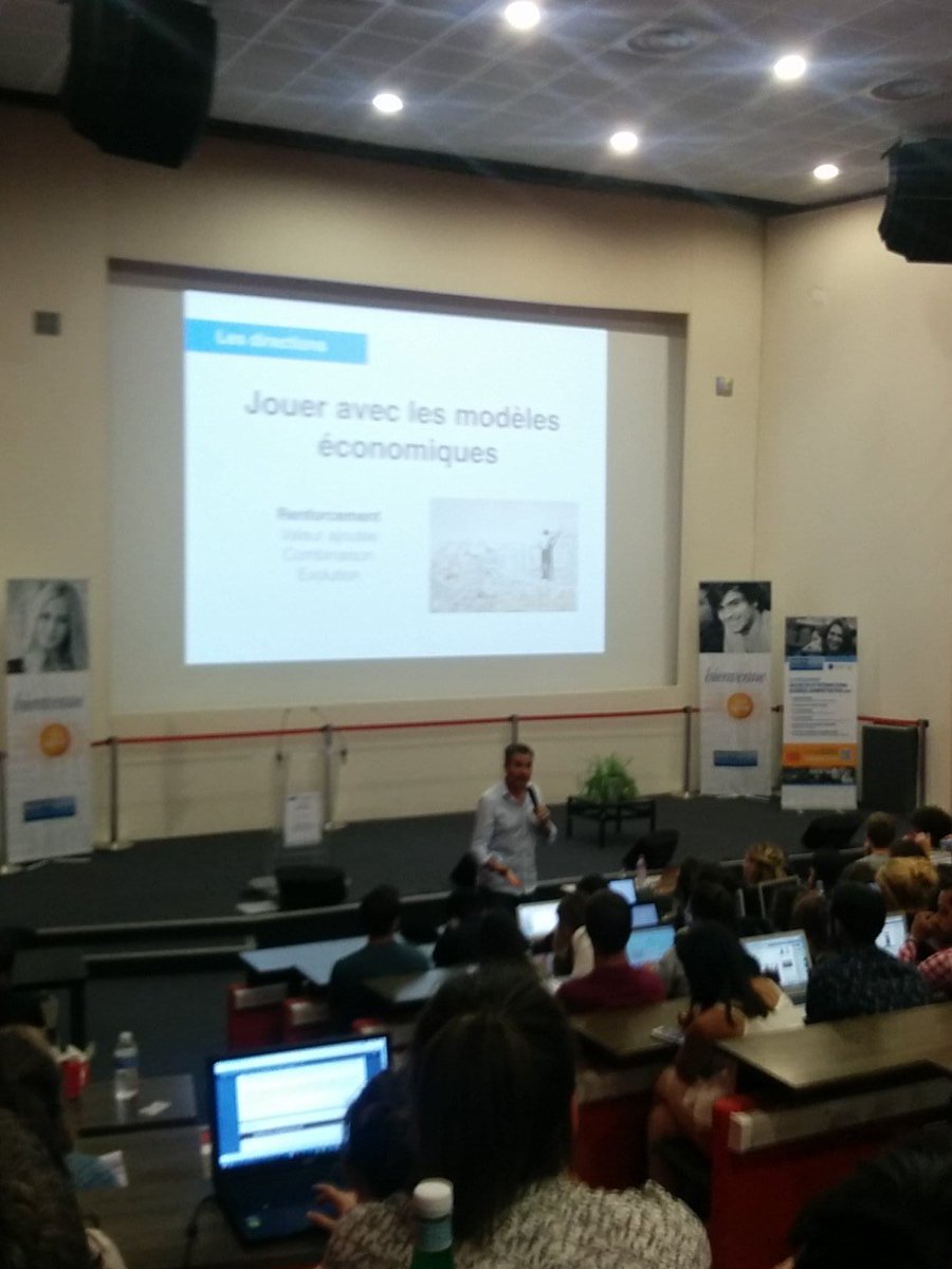 4urelien_J's tweet photo. "N'acceptez pas le statut quo en entreprise" @pierreAlzingre #Consulteam @Montpellier_BS https://t.co/UIdHAgfefe