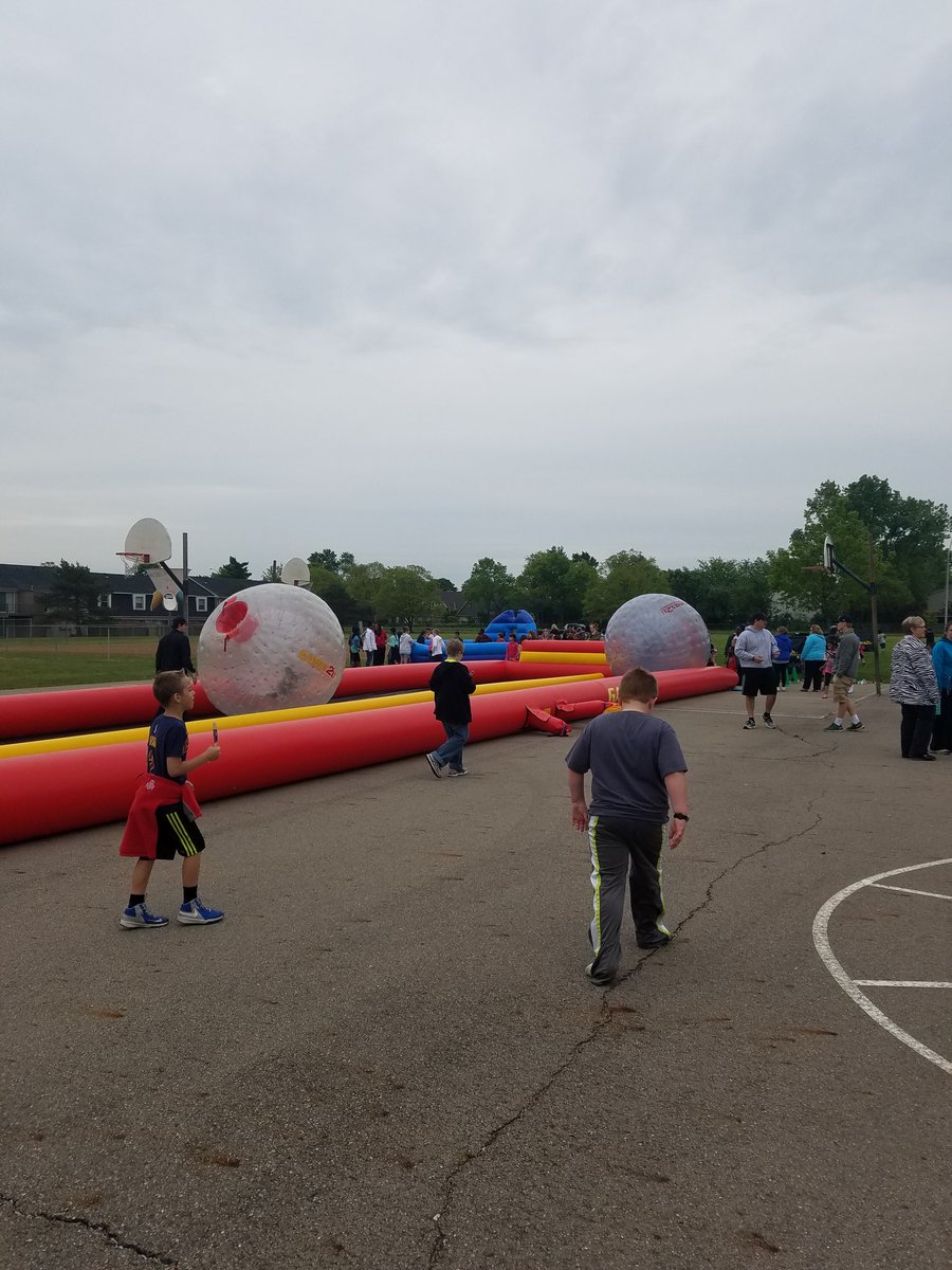 WintersetCCS's tweet photo. Winterset ES Field Day!
#spiritofCCS https://t.co/UAdZAbVubM