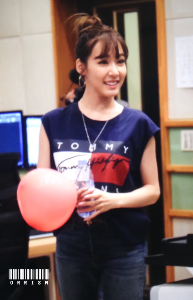 [PIC][17-05-2016]Tiffany xuất hiện tại “KBS Cool FM SUKIRA” vào tối nay - Page 2 CiqgfeTVAAAy8Jk