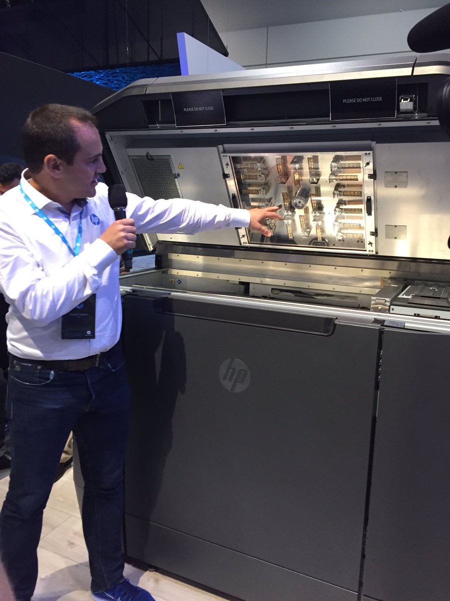 rhague3d's tweet photo. Interesting detail on the new HP 3D printer @HP https://t.co/ZpTRgWGHAh