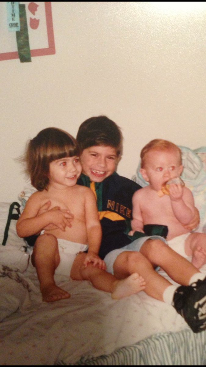 tmoeves_'s tweet photo. Happy birthday to the man who shaped me to the man I am today.Words can't describe how much I miss you. Rest easy.👼🏻 https://t.co/MnyiY8jaNs