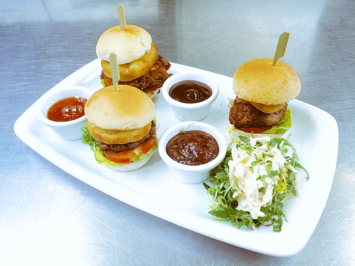 chef_banks's tweet photo. @mccartneysmoira Triple Sliders, #madeinmoira https://t.co/UkmOBCFxf0