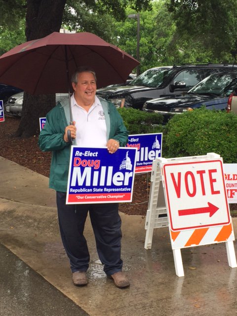 DougForTexas's tweet image. Rain or shine, we'll be out here greeting voters during early voting and on Election Day!