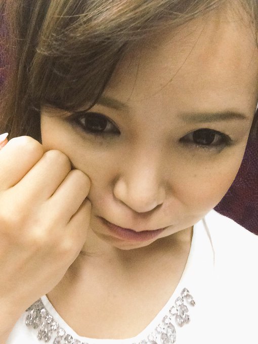 レッドさん終わったよぅー！！ おんなじ事務所だと最後に気が付いた星川ういかちゃん💗ありがとね💦 話してたら一駅乗り過ごしたよww https://t.co/DcFEry4nuu