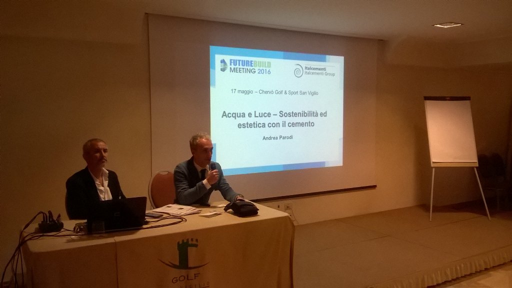 hd_materialsIT's tweet image. A @_FutureBuild si parla di Acqua e luce, sostenibilità con il cemento per  urban retrofit. @Infobuildit @GBCItalia