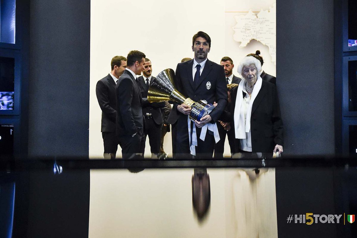juventusfcen's tweet image. #Hi5tory, present and future come together at #JMuseum as the Scudetto is brought home: juve.it/NUeE300isLp