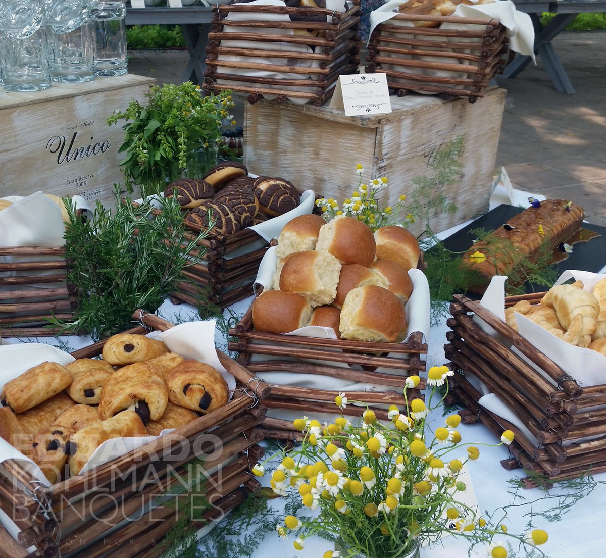 ekbanquetes's tweet photo. Una Estación de Pan Dulce deliciosa para este clima
#WelcomeSpringBrunch "El Secreto mejor guardado de Morelos" https://t.co/wbXSCFbO3W