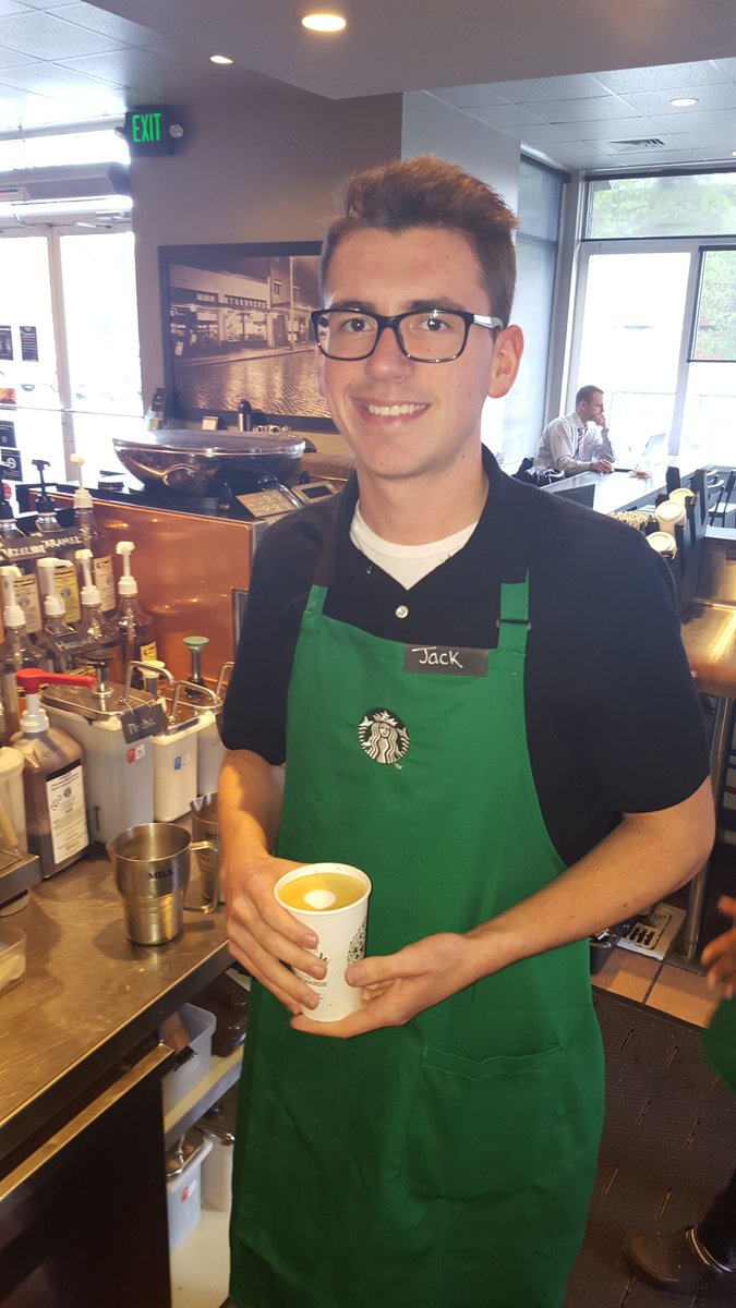 Starbucks Parma tweet media