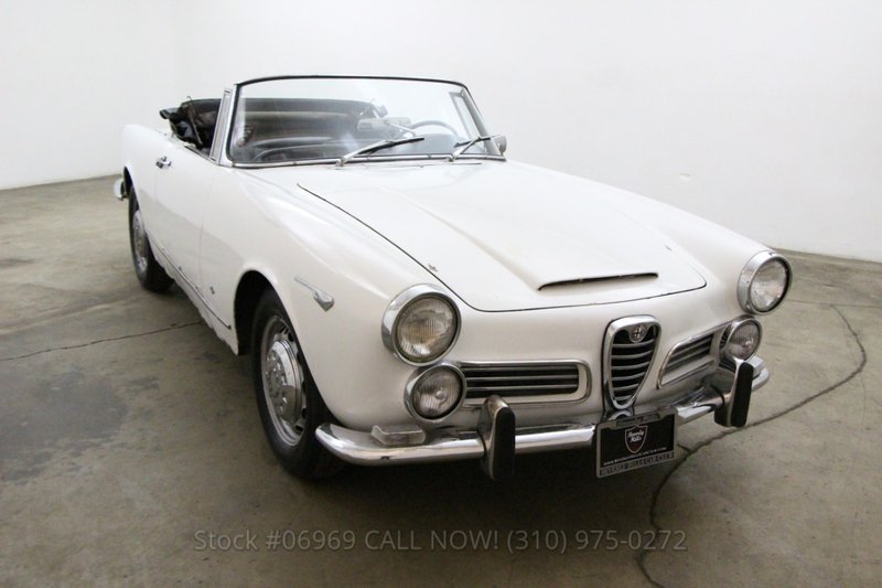 classicdigest.com/cars/alfa-rome… #AlfaRomeo #2600Spider #Convertible #classiccar