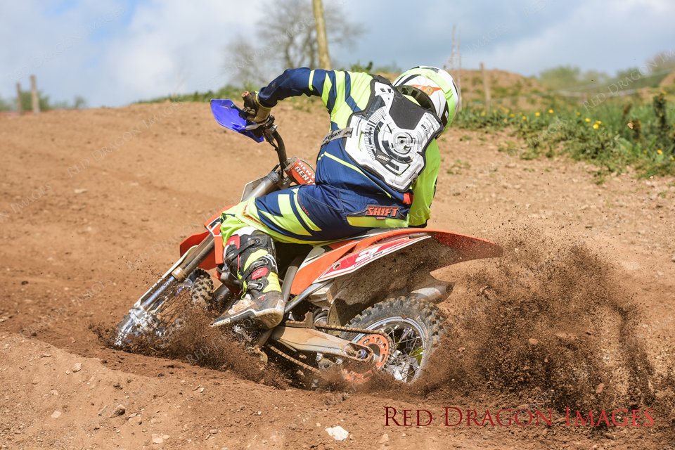 reddragonimage5's tweet photo. DLMX 15-May-16 @WelshMotorsport @mxpics @Motocrosspics1 @MotoXRacing @MotoXTweets @bsma_mx #dlmx #dredgers #meidrim https://t.co/3zHHrZbKjX