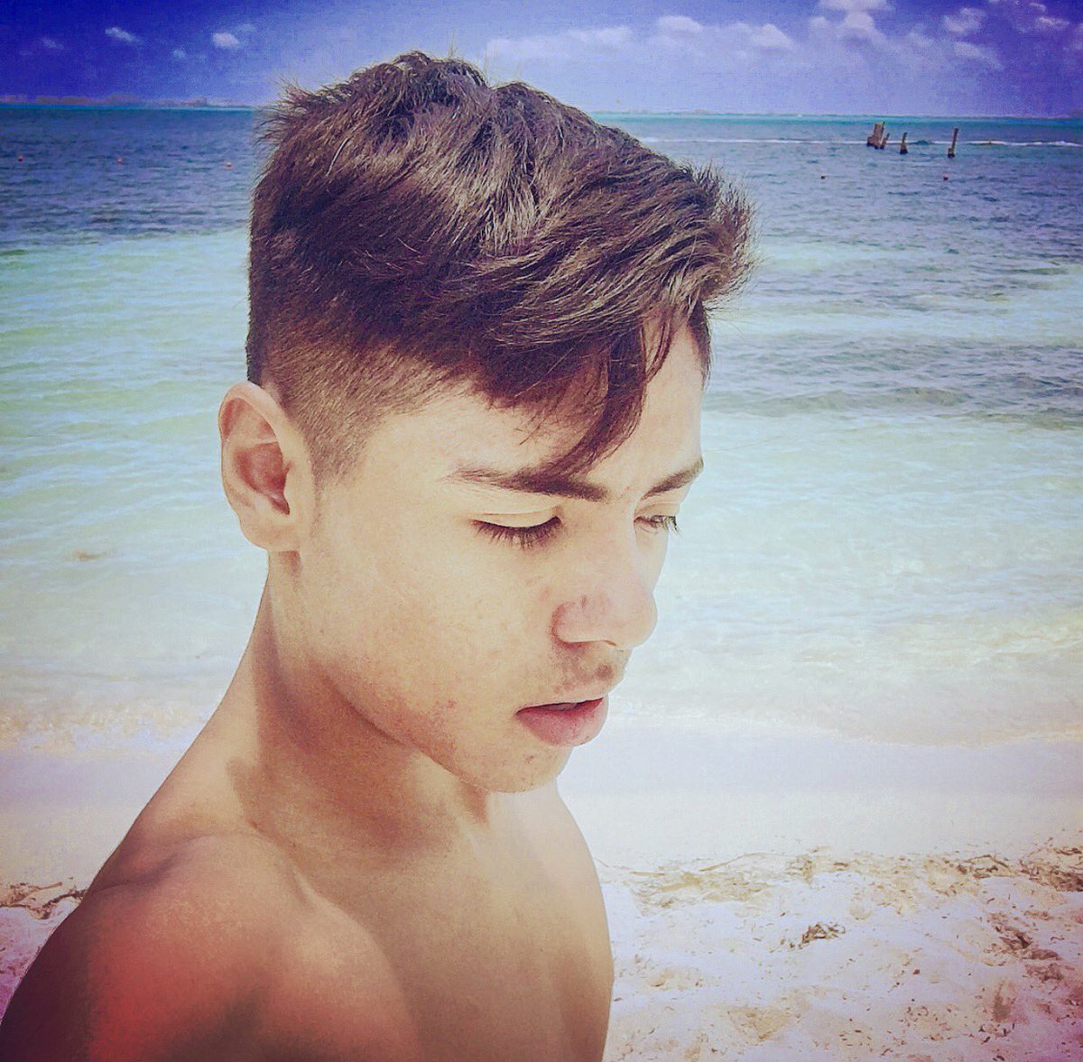danielpinaa's tweet photo. Disfruté mucho ir a la playa, muchas gracias #Cancunmexico 💦🐋⚓️ https://t.co/zWa8oge3bR