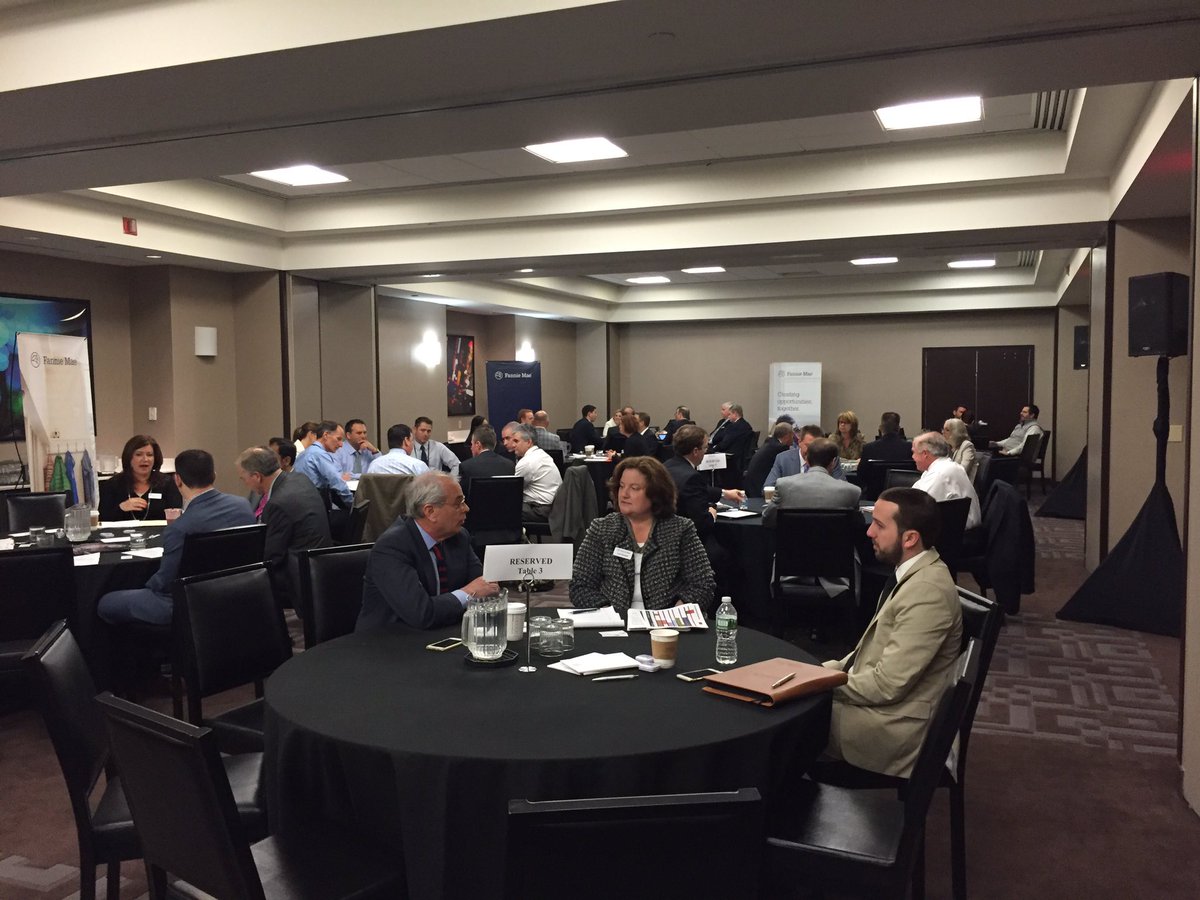 BethMillstein's tweet photo. Busy day helping Fannie Mae customers grow their business #MBASecondary16 https://t.co/EkIB6eWltq