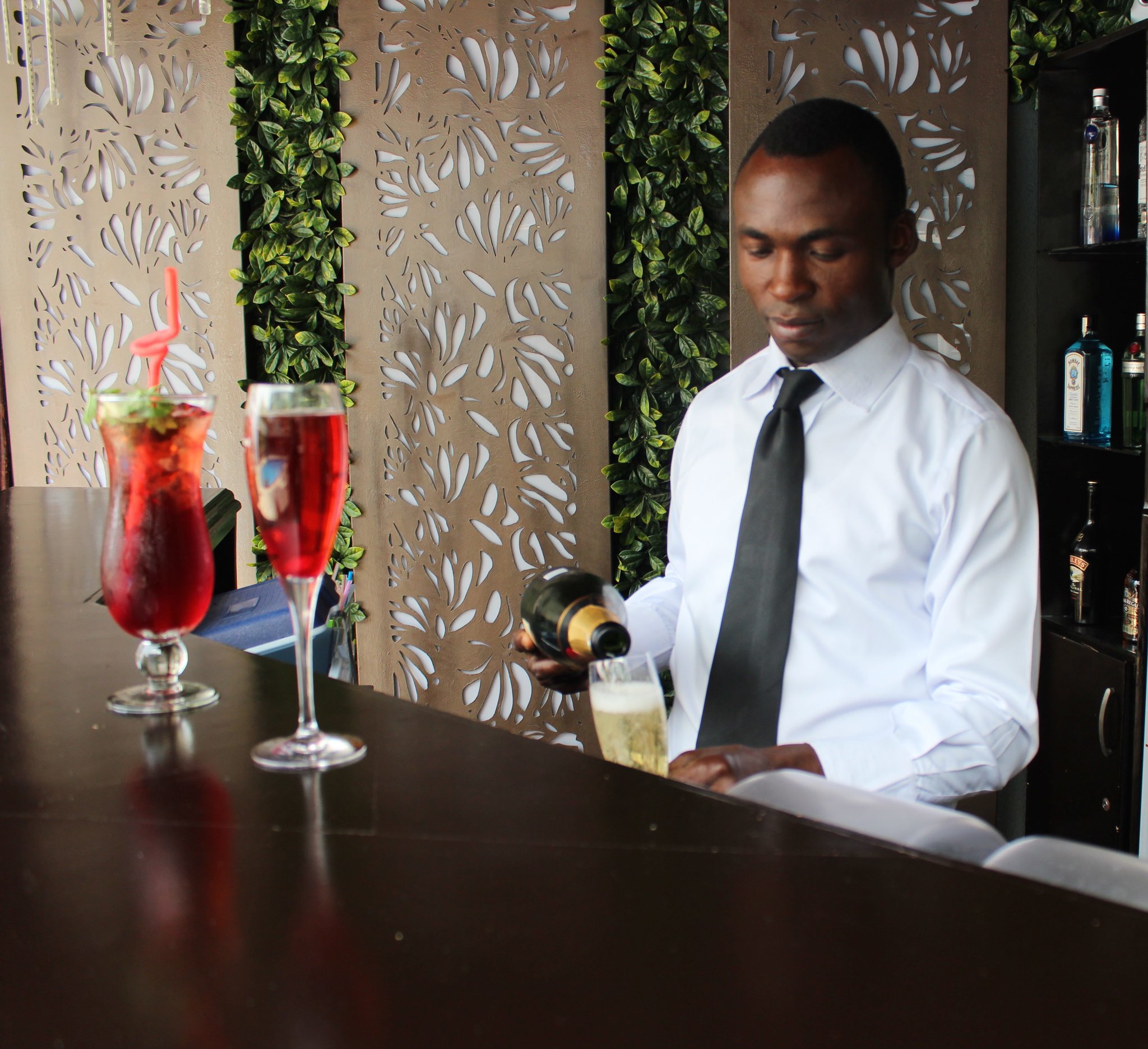 Chapter 1 Restaurant on Twitter: 