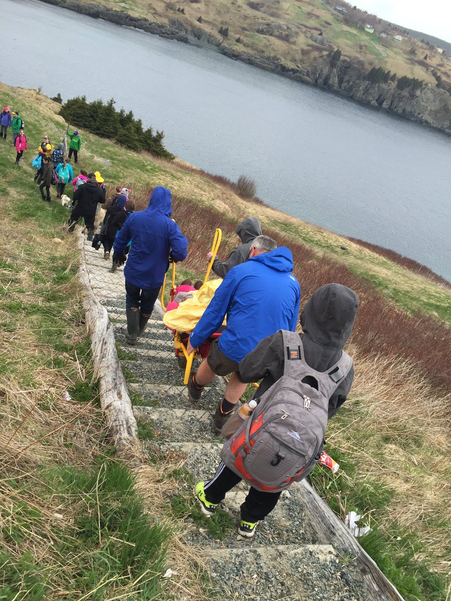 MissKAKing's tweet image. Geocaching was a HUGE success! We all had so much fun. #geocaching #classfun #awesome @MsKingGrade5 @HTEK6