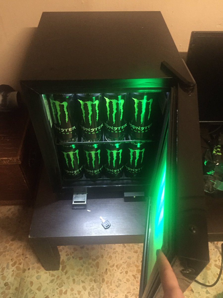 Que rápido se ha llenado.. xD #MonsterEnergy 💪🏻