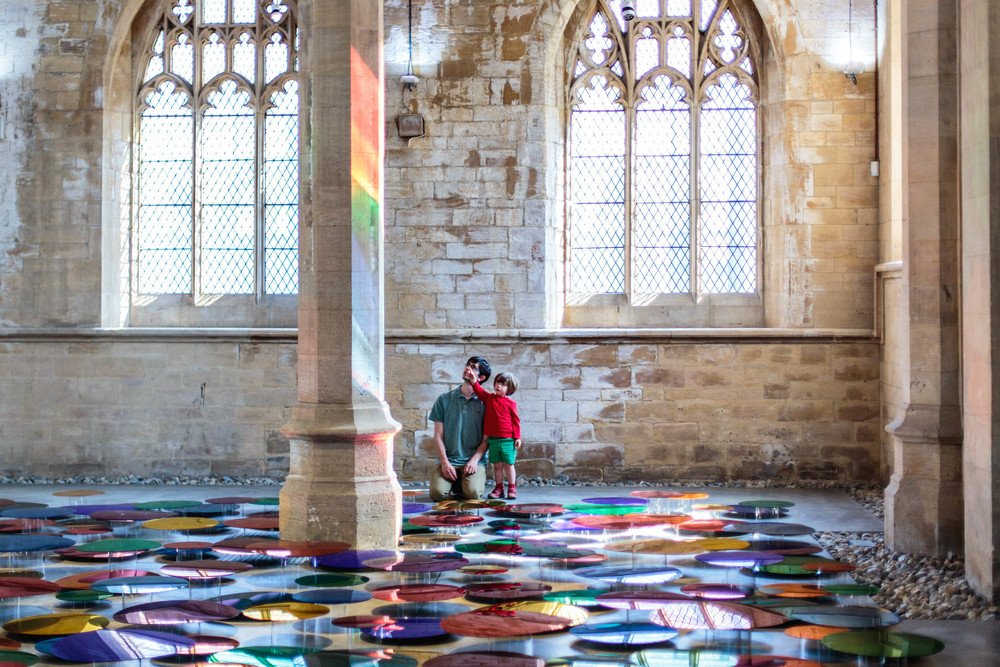 The Floor of a Church Transformed Into a Reflective Pool of Multi-Colored Orbs by Liz West thisiscolossal.com/2016/05/reflec…