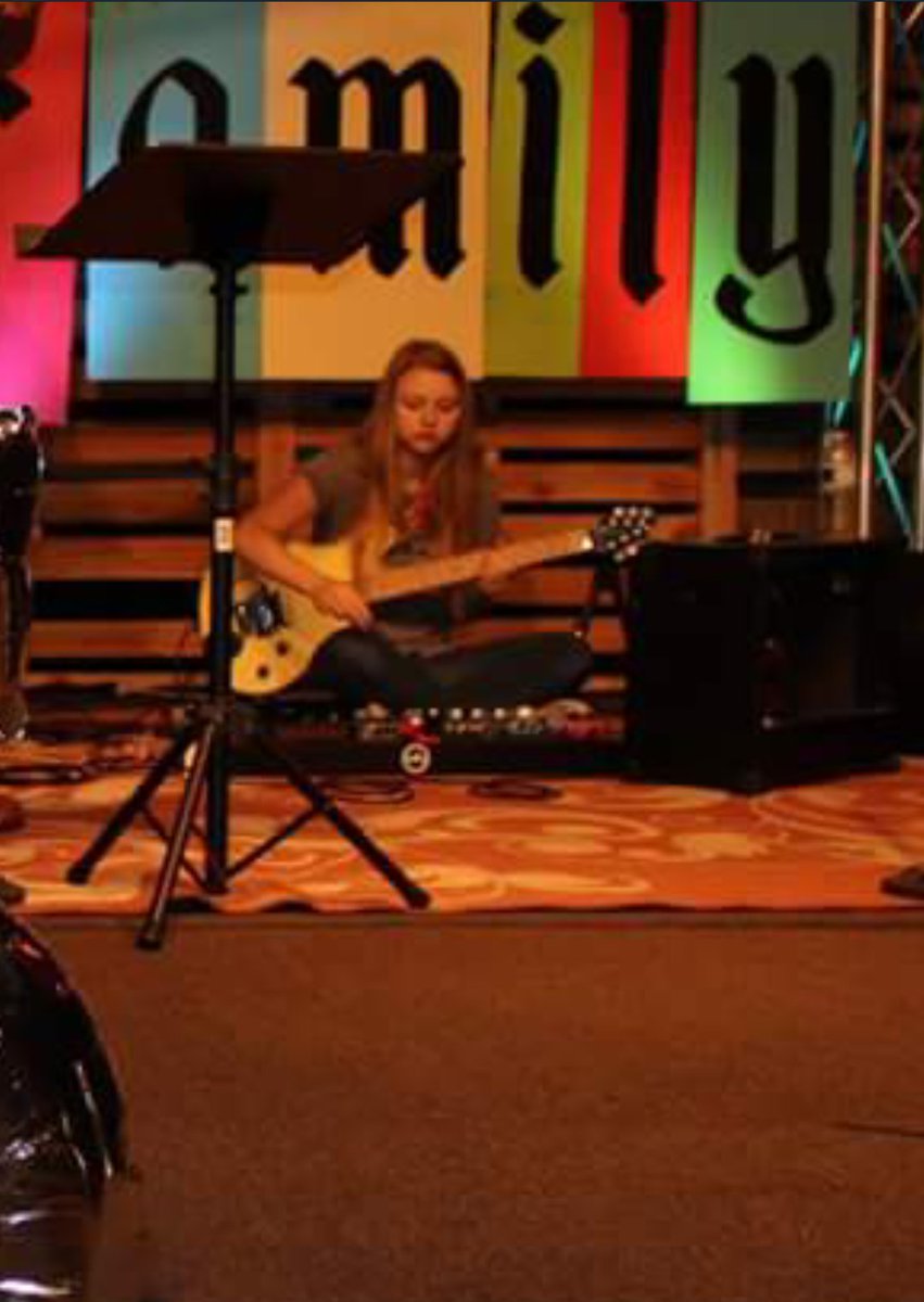TaylorG_guitar's tweet photo. Got caught on candid camera https://t.co/qrESFjcrF8