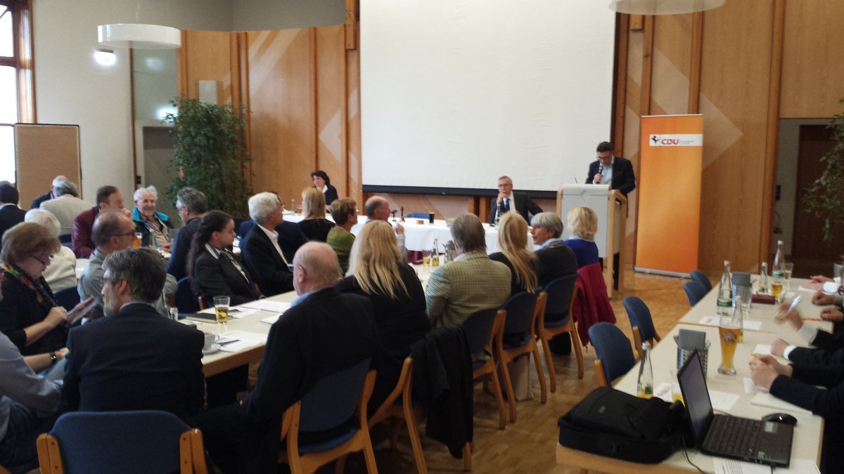 Dr. Stefan Kaufmann eröffnet die erste Regionalkonferenz der CDU Stuttgart im SSB-Zentrum <a href="/StefanKaufmann/">Stefan Kaufmann</a>