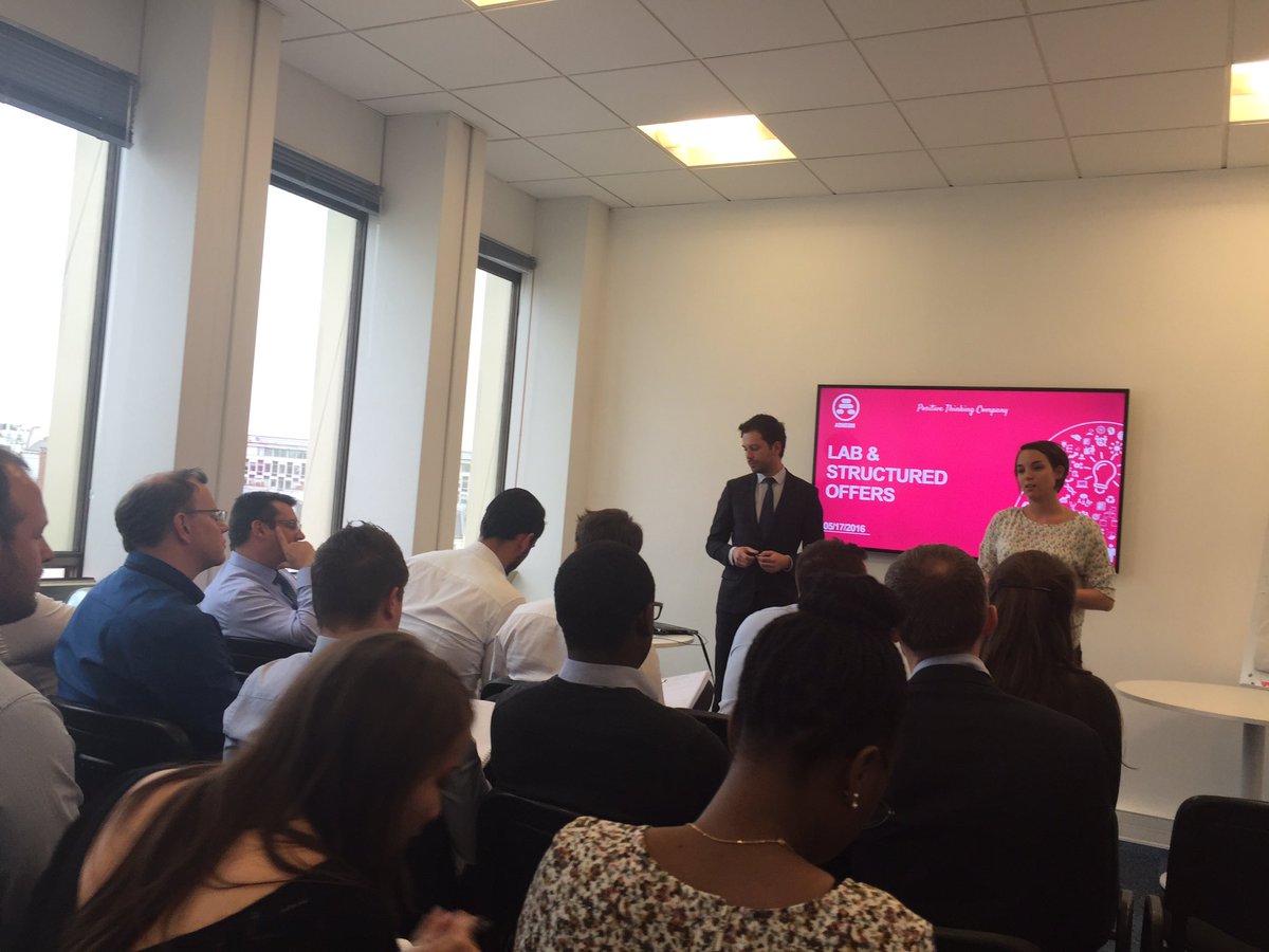 ADNEOMJobs's tweet photo. Thomas nous présente aujourd'hui les solutions Digital proposées à Bruxelles. #adneom https://t.co/HUKFIytvbT