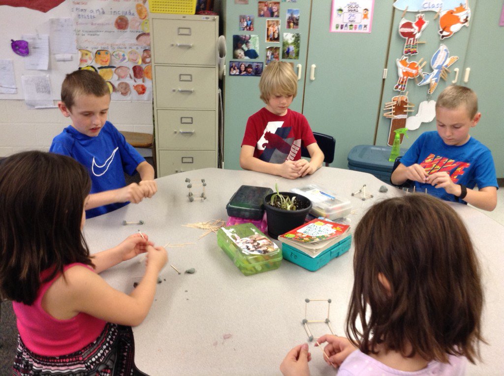 Creating 3D shapes:) @AltonDarby