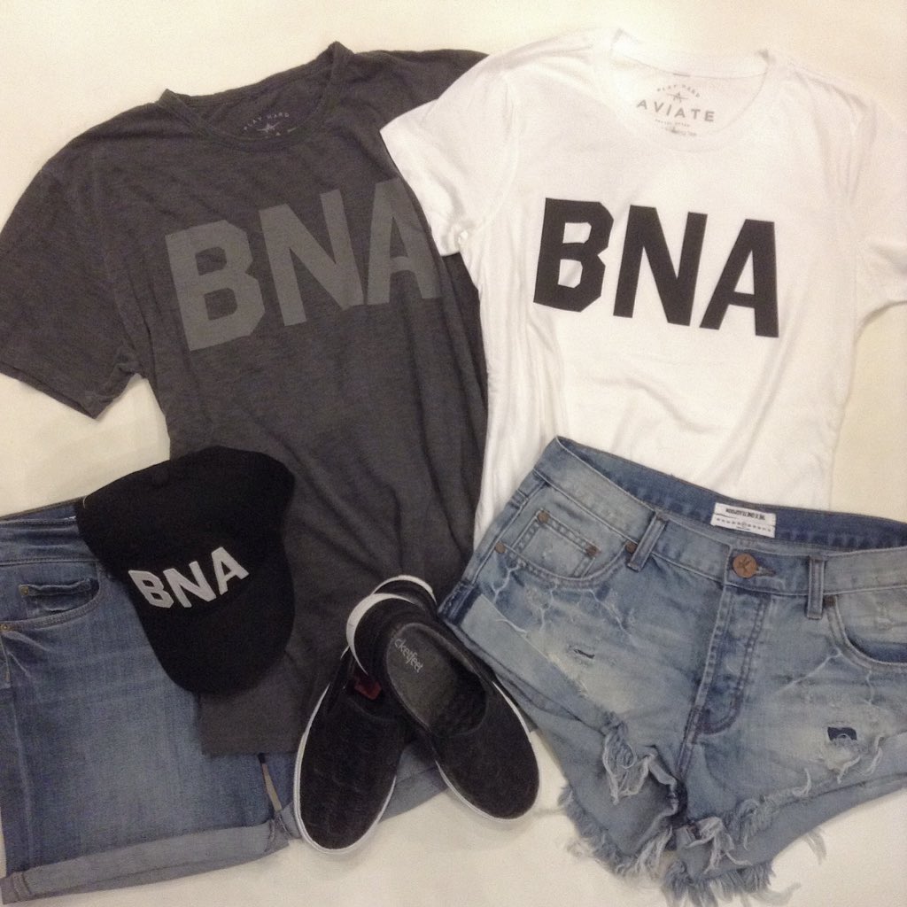 RhodesStyle's tweet photo. Show your #Nashville pride! #BNAhat #BNAtee #cutoffs #denimshorts #slipons #vacay @BucketFeet @aviatebrand #SRBstyle https://t.co/vtX5eRCLu0