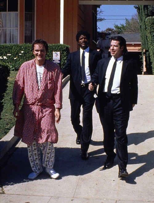 movienonsense's tweet photo. Behind the scenes of Pulp Fiction https://t.co/qrejGkRA91