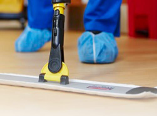 SWPaperCo's tweet image. SWP Quick Tips: No laundry softener on microfibers; Don't lean body weight into flat mops; Unplug chords by base