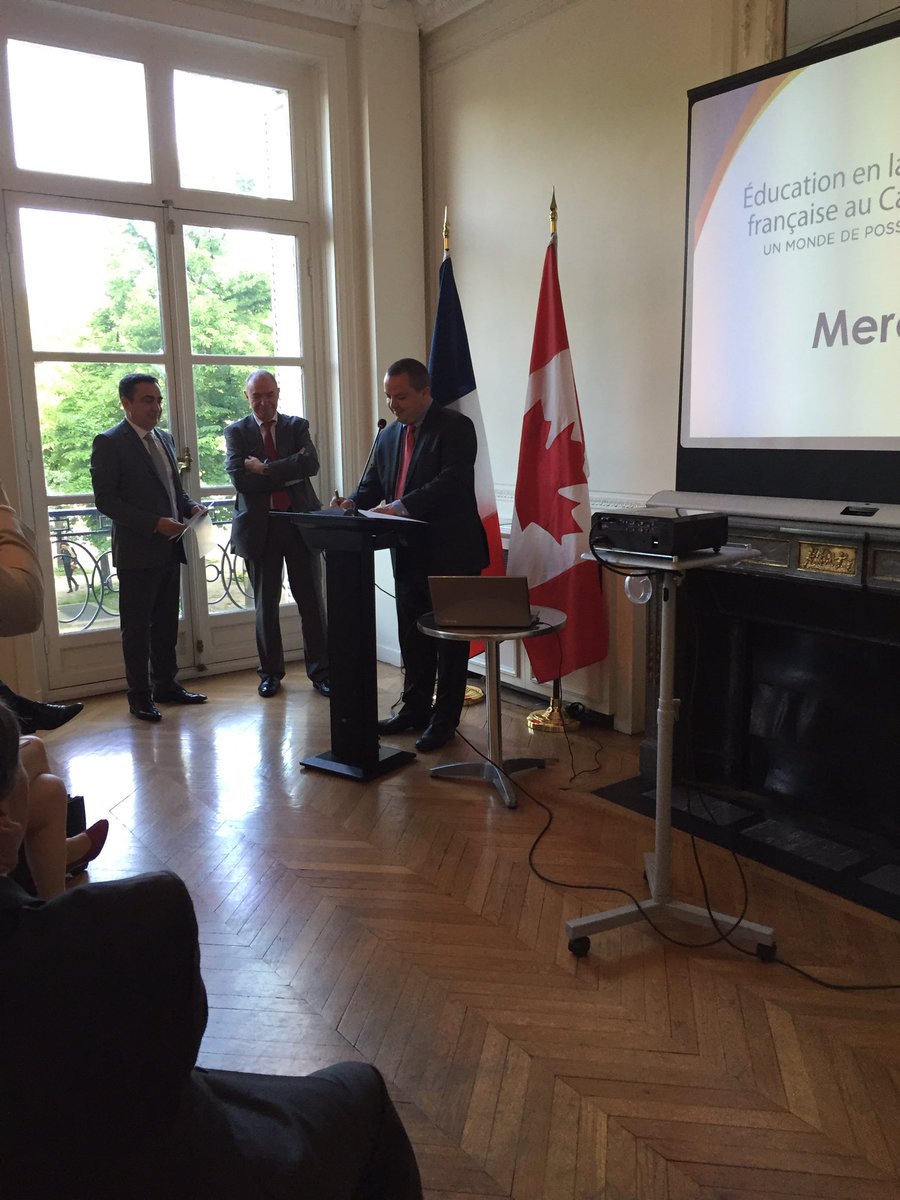 Signature du partenariat du Conseil scolaire Viamonde avec l'Académie de Rennes, France@csviamonde.ca