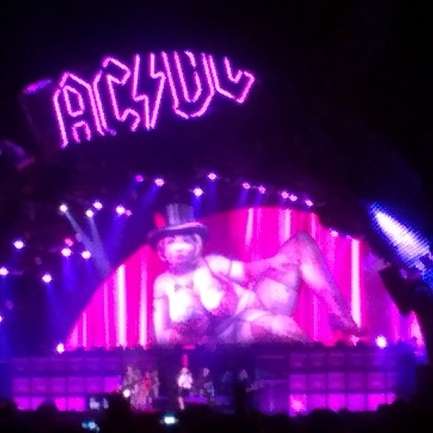 Ice172's tweet image. AC DC