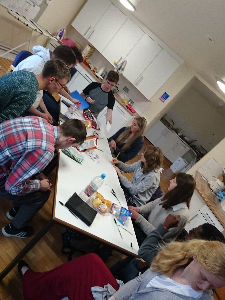GriggH's tweet photo. The tour continues... AV and Tocil tonight #custories @Warwickcu and some surprise apples thanks @WillGraham96 https://t.co/5UrAAGRhLB