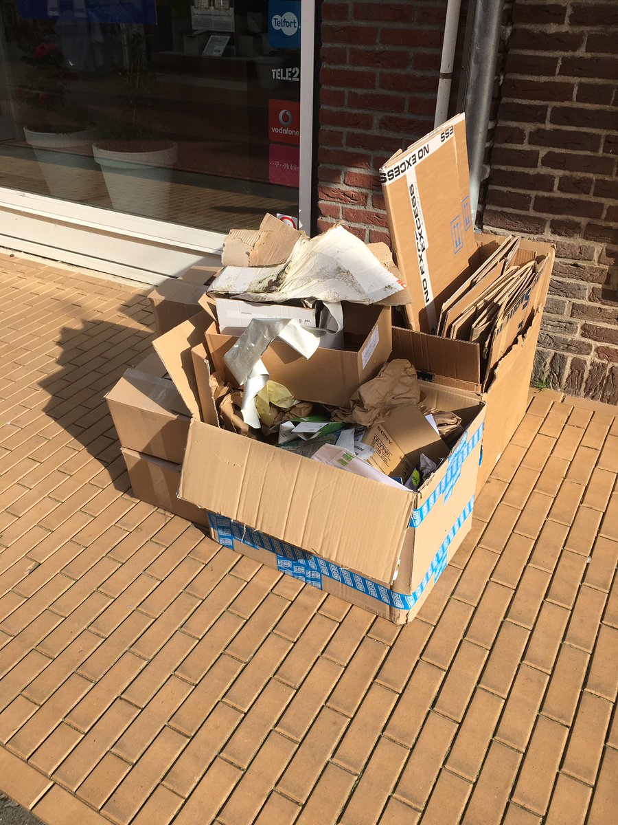 janvredenburg's tweet photo. CDA tegen invoering blauwe containers. Oproep aan het college trek het voorstel in. https://t.co/PBvJ7cWEEm