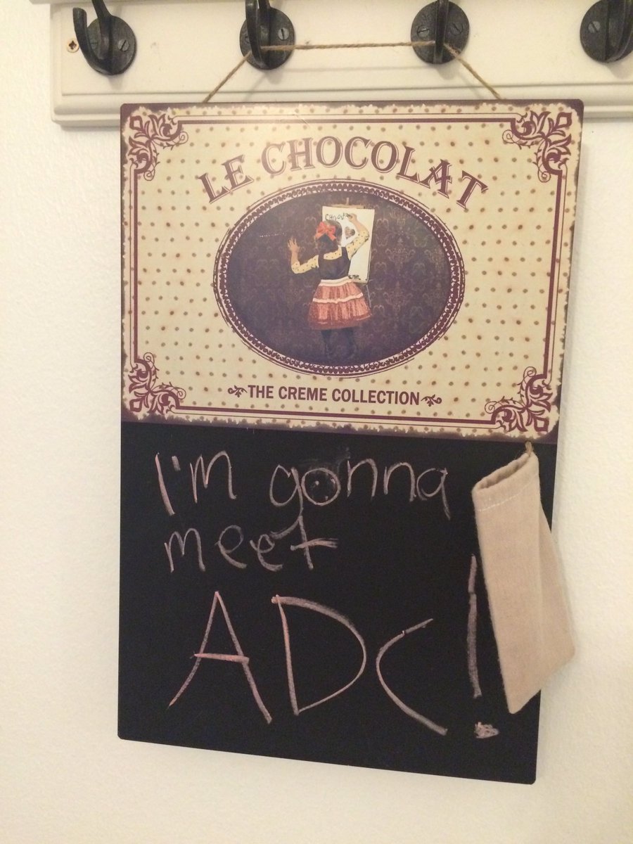 supernovalexa's tweet photo. I stg my room atm with the Vogue pictures and my Lexa pop + this random board #ExtraLextra lmao https://t.co/EAwnOPEqIh