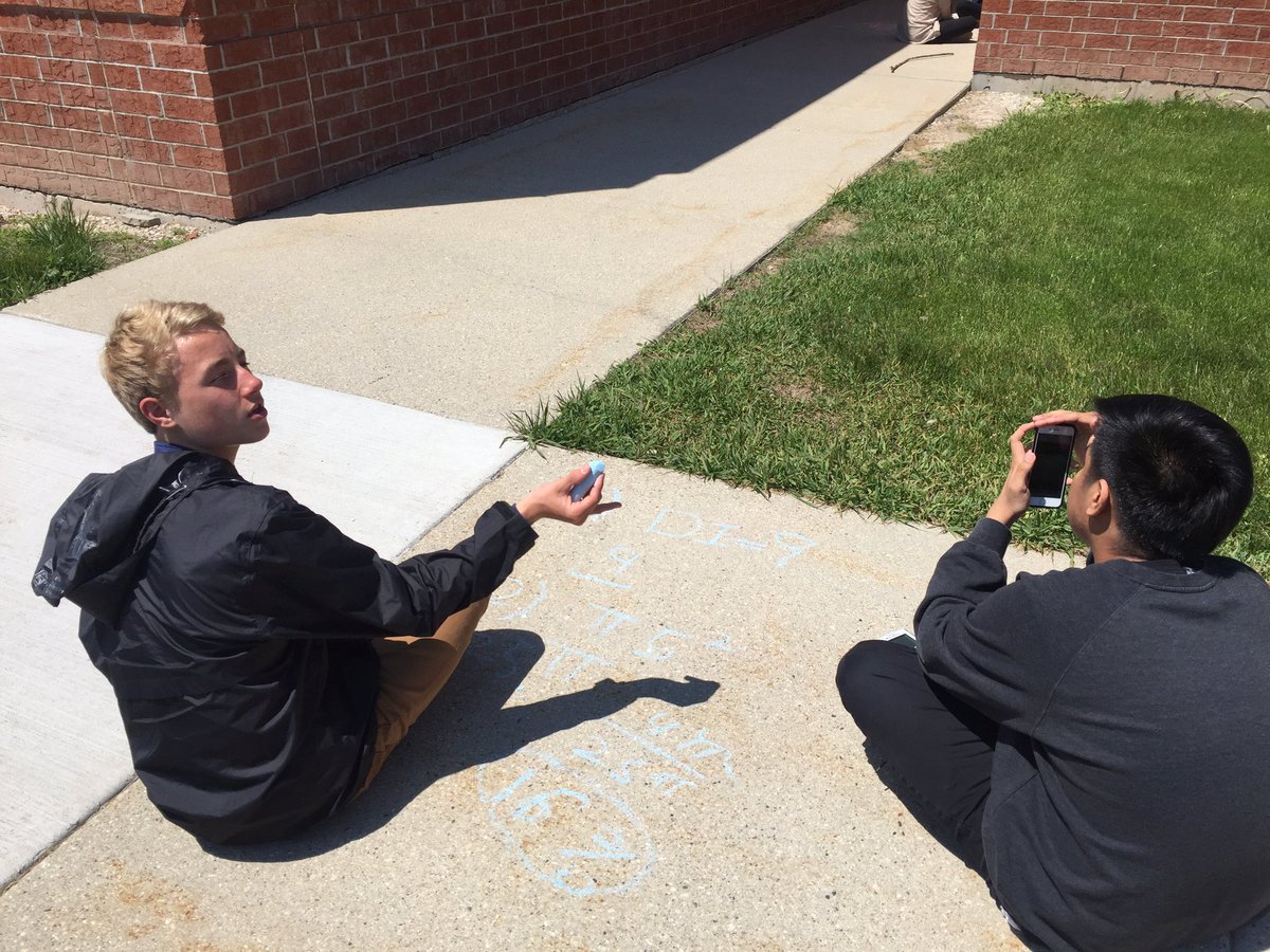 mitchellhahnkhs's tweet photo. Bringing math #outside! https://t.co/3MCOfOznKs