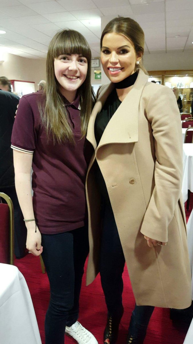 VictoriaLello's tweet photo. Thank U to the very stunning @TanyaBardo7 for taking time to have a picture with my Daughter, it made her night xx https://t.co/jXnNu7uVdn
